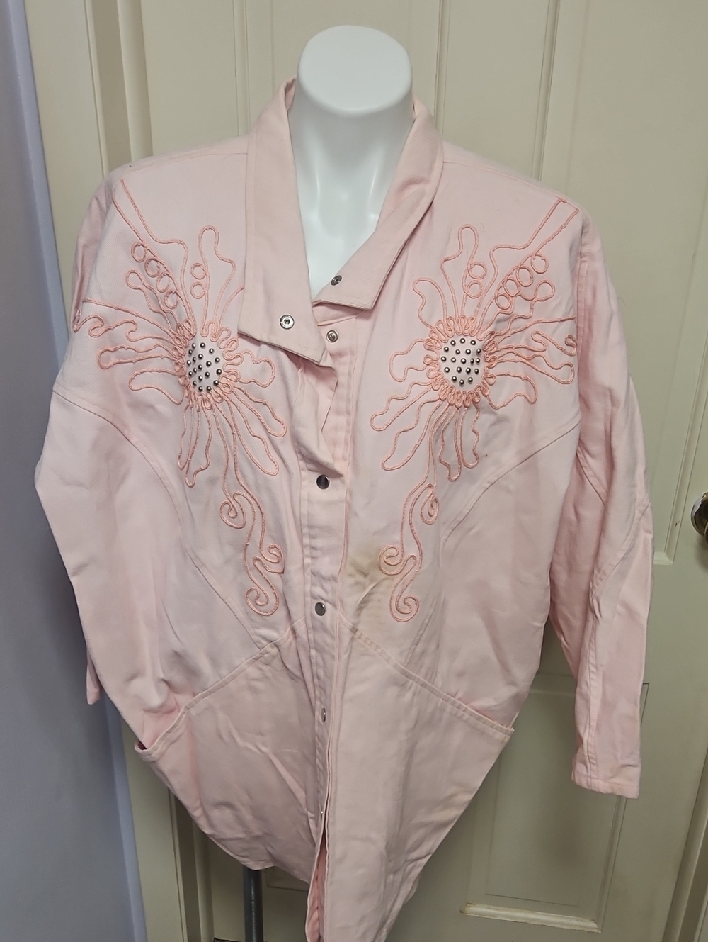 Wow !!!!1980s Authentic vintage Cottoncandy Pink Embroidered Jacket